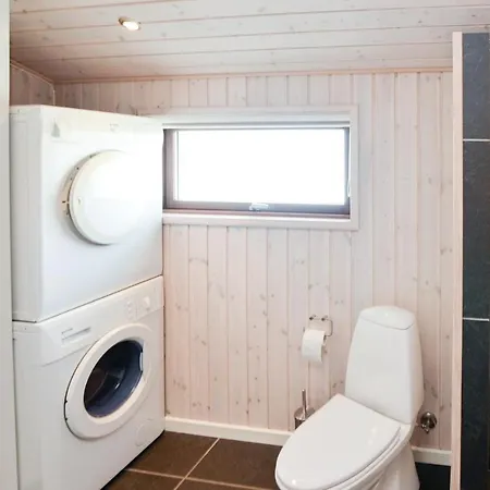 Nice Home In Sydals With Sauna Skovby